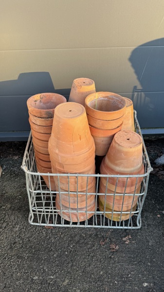 Terrakottakrukor, ett parti.