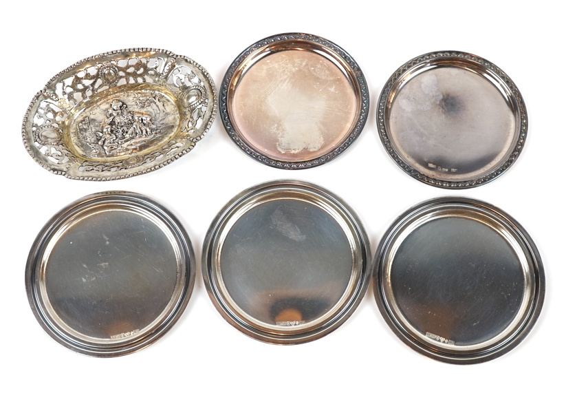 Coasters och nålfat, 6 delar, silver 830-835.