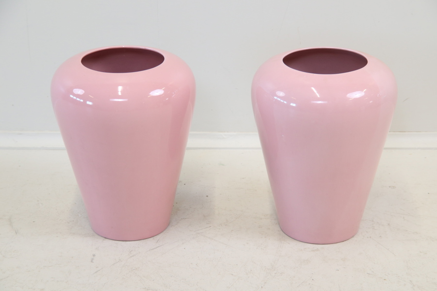 Vaser, 2 st, keramik.