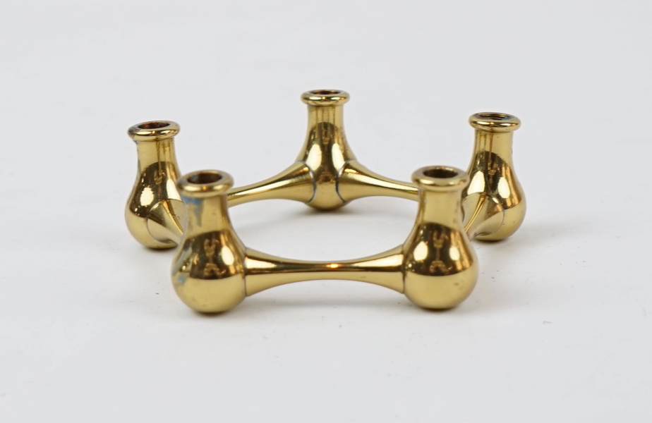 Jens Harald Quistgaard, ljusstake för 5 ljus, mässing, Danmark.