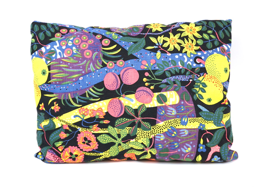 Kudde, linnetyg av Josef Frank, ''Tre öar i svarta havet'', Svenskt Tenn.