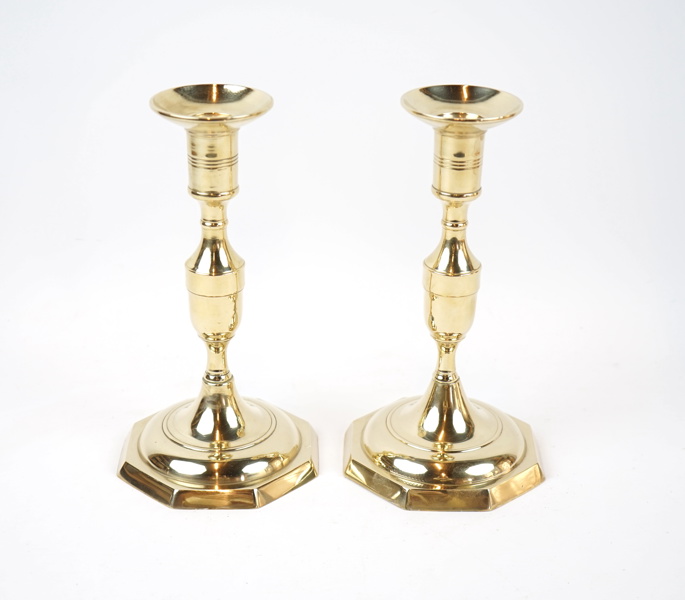 Ljusstakar, ett par, mässing, Frankrike.