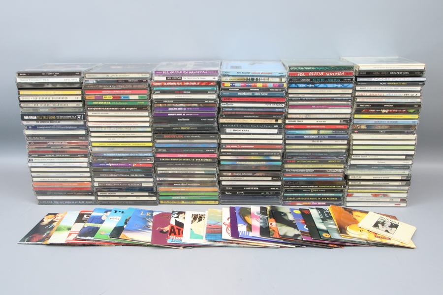 Cd-skivor, ett parti, blandat.