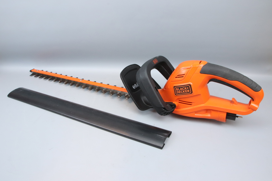 Häcksax, eldriven, Black & Decker GT5560.