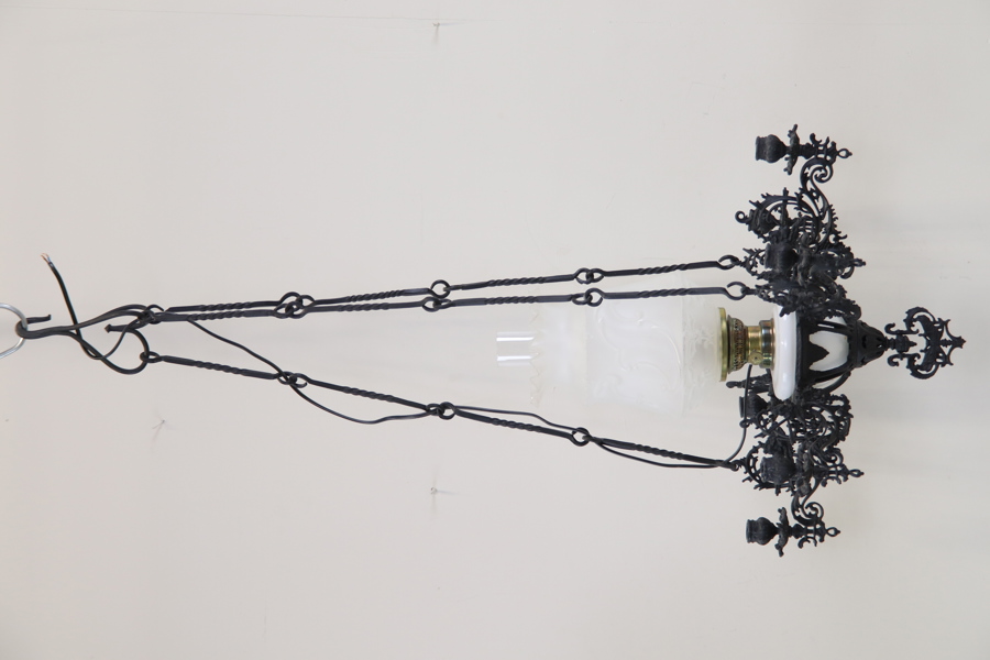 Takkrona, för 6 ljus, 1 ljuspunkt, metall/glas, 1900-tal.