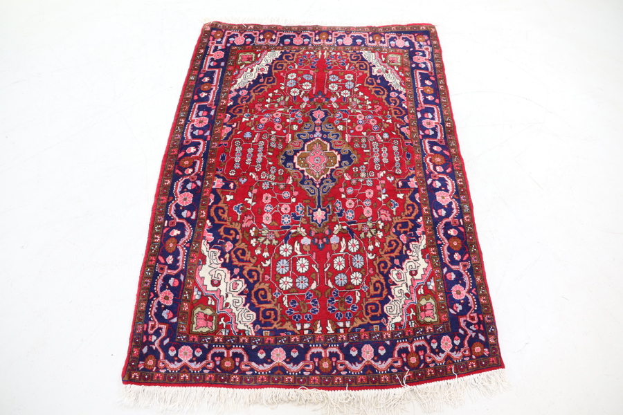 Matta, orientalisk, handknuten, ull.