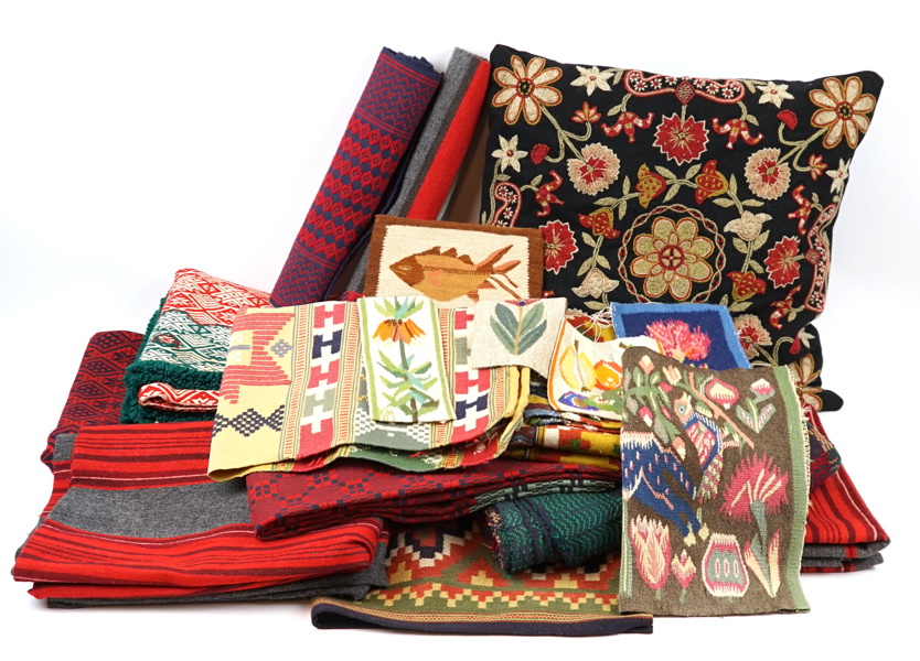 Allmogetextil, ett parti.