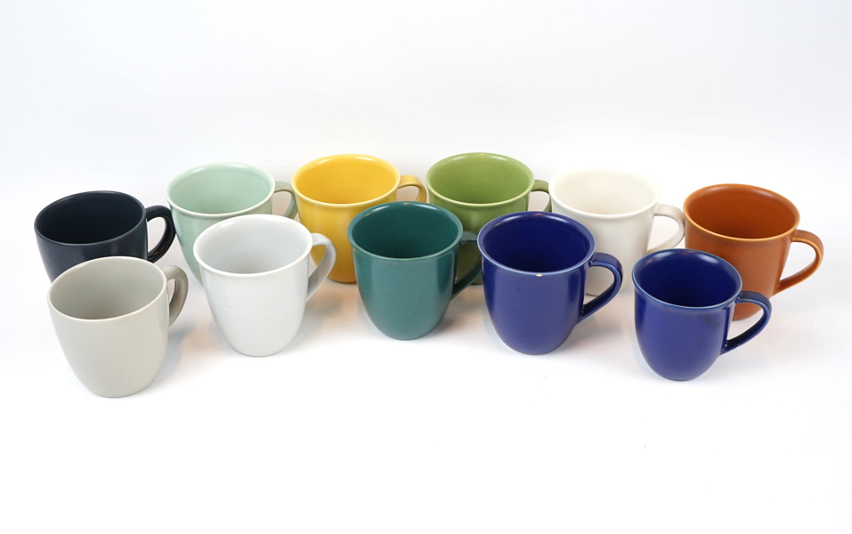 Muggar, 11 st, stengods, Höganäs och Rörstrand.