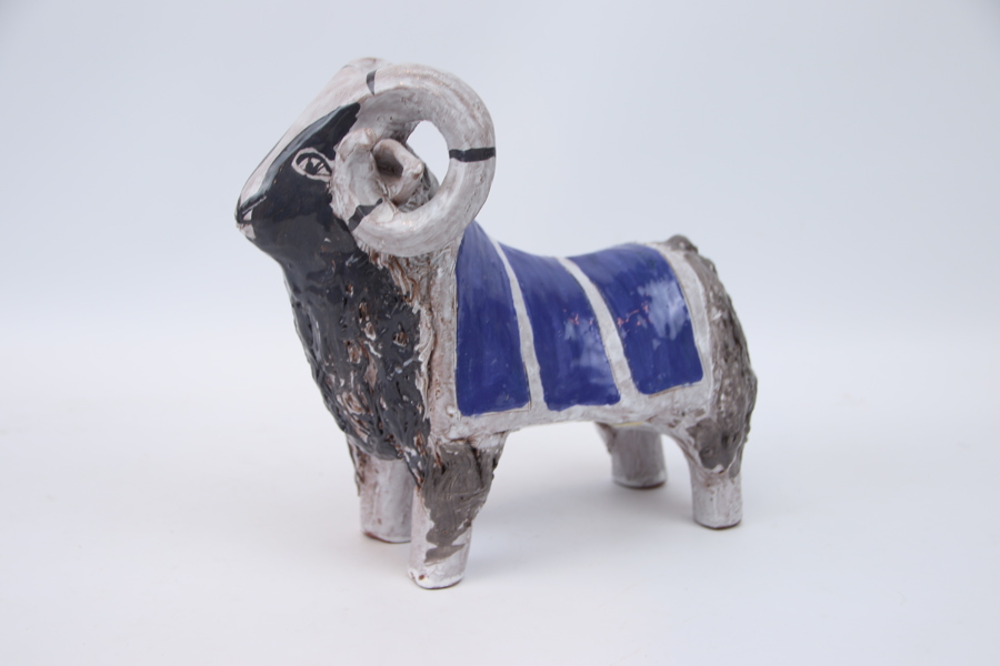 June Norrby, figurin, keramik, signerad.