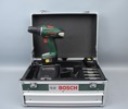 Skruvdragare/borrmaskin, Bosch PSR 18 LI-2, i väska med tillbehör.