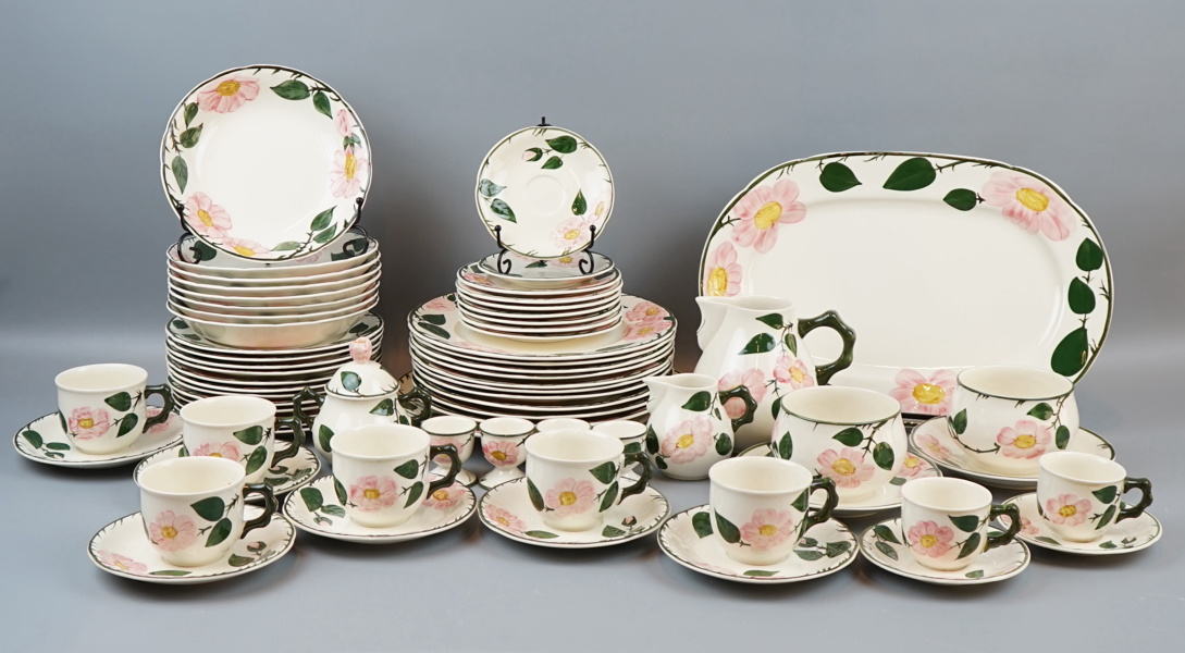 Servisdelar, 58 st, flintgods, ''Wild-Rose'', Villeroy & Boch, Tyskland.