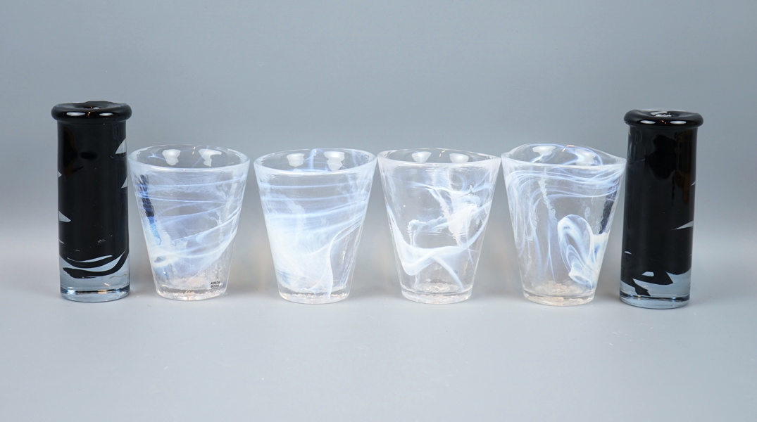 Anna Ehrner och Ulrica Hydman Vallien, ljusstakar och glas, 6 delar, ''Atoll'' och ''Mine'', Kosta Boda.