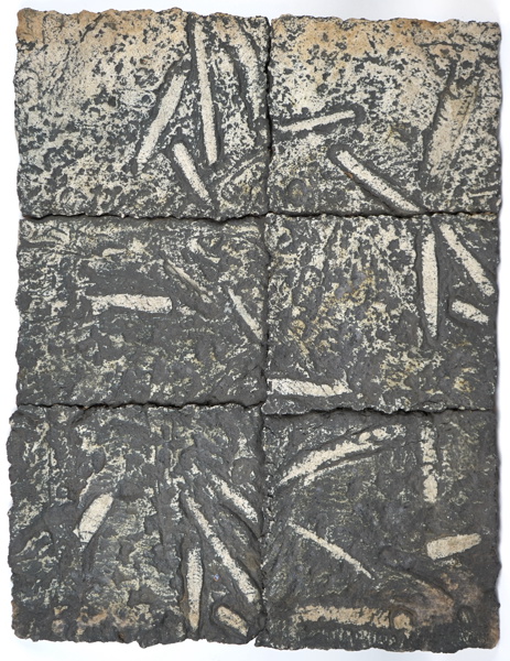 Ulla Viotti, väggskulptur, keramik på metallplatta, signerad.