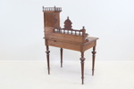 Damskrivbord med uppsats, trä, nyrenässans, 1800-talets slut.