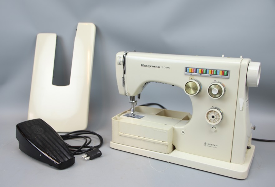 Symaskin, Husqvarna 2000.