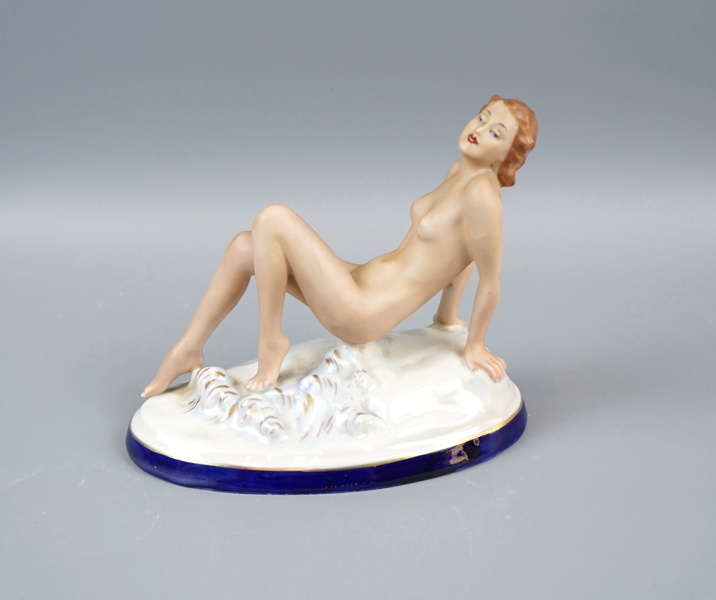 Elly Strobach, figurin, porslin, Royal Dux, Tjeckoslovakien.