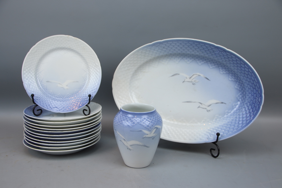 Servisdelar, 14 st, porslin, "Måsen", Bing & Gröndahl.