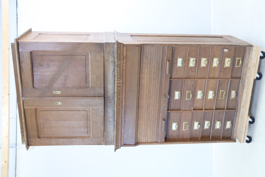 Arkivskåp, ek, 1900-talets början.