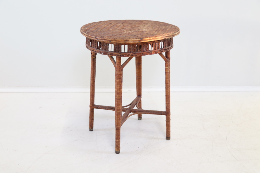 Bord, rotting, 1900-talets början.