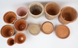 Krukor, ett parti, terrakotta.