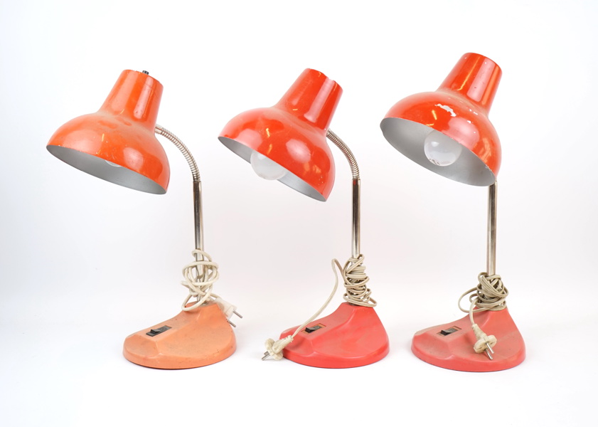 Skrivbordslampor, 3 st, metall/plast.