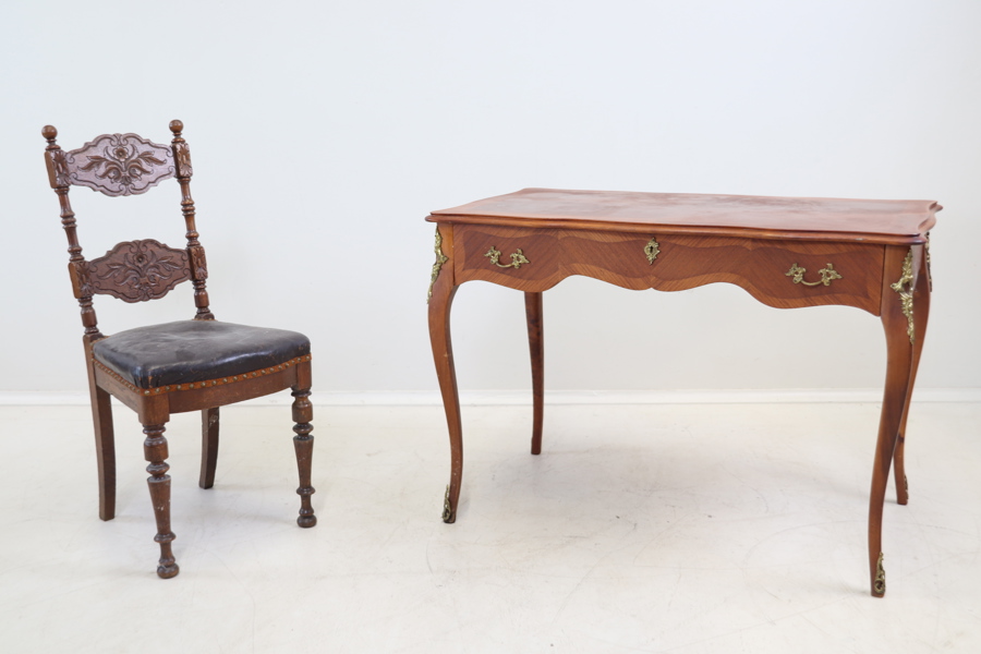 Damskrivbord och stol, trä/skinn.