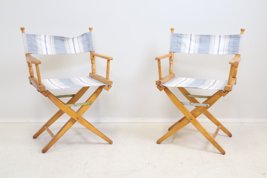 Regissörsstolar, ett par, trä/textil, hopfällbara.