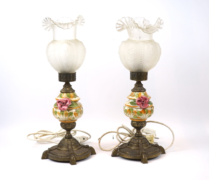 Bordslampor, ett par, majolika/metall, Italien.