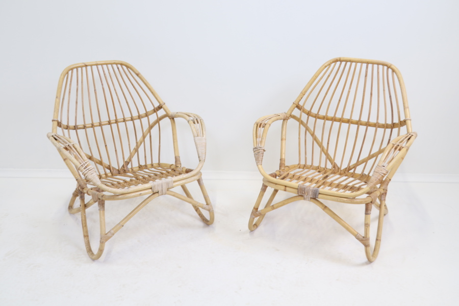 Fåtöljer, ett par, bambu/rotting.