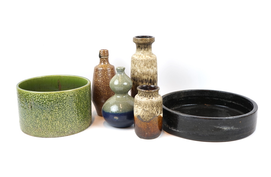 Ytterfoder och vaser, 6 delar, keramik, bl.a Danmark och Portugal.