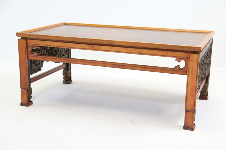 Soffbord, trä, Asien.