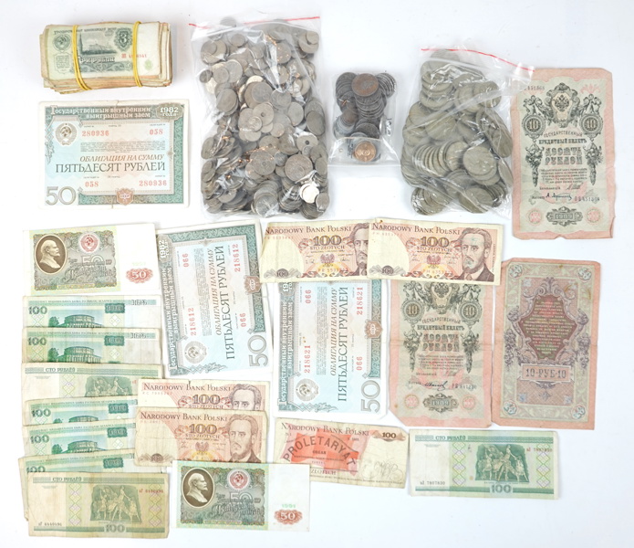 Äldre mynt och sedlar, ett parti, varierande valutor.