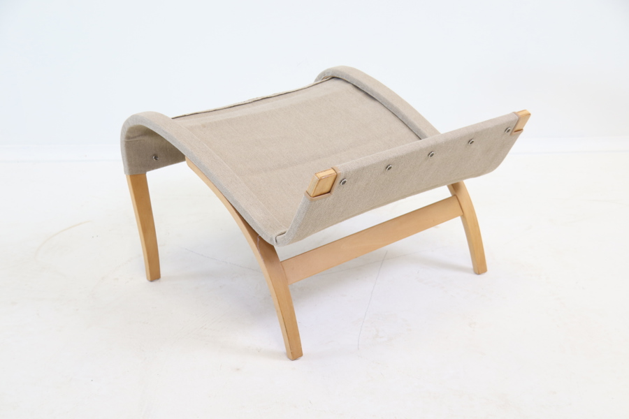 Bruno Mathsson, fotpall, böjträ/canvas, "Pernilla", Dux.