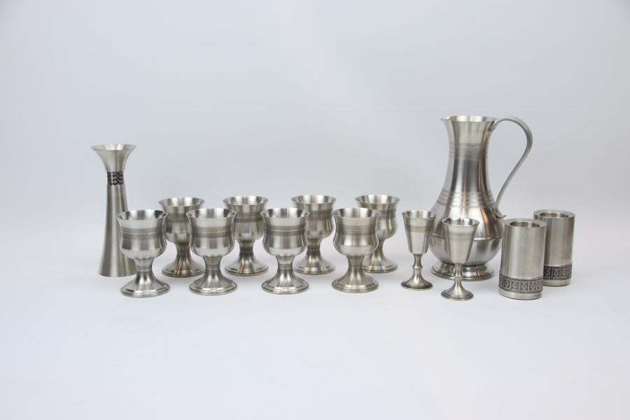 Bägare m.m, 14 st, tenn, bl.a Wege Tenn.