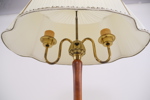 Golvlampa, 2 ljuspunkter, trä/metall.