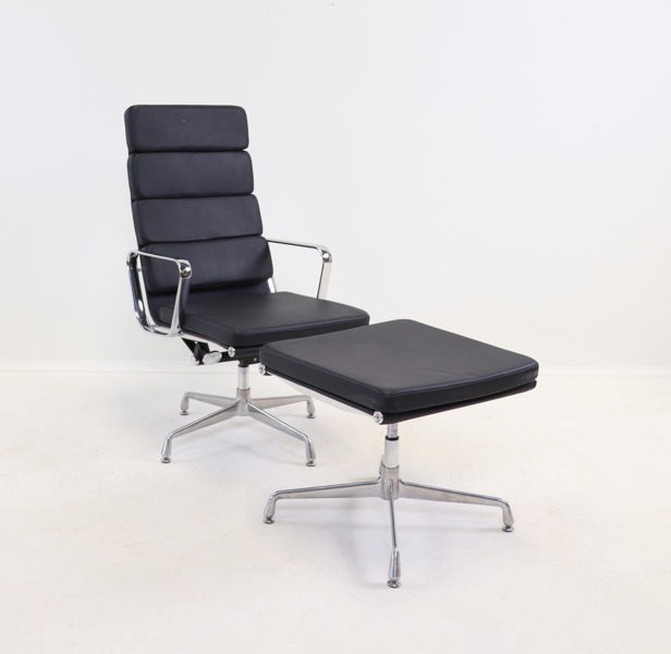 Charles & Ray Eames, snurrstol med fotpall, justerbar, metall/skinn, "EA-222", Vitra.