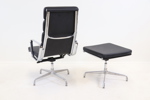 Charles & Ray Eames, snurrstol med fotpall, justerbar, metall/skinn, "EA-222", Vitra.