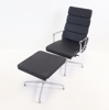 Charles & Ray Eames, snurrstol med fotpall, justerbar, metall/skinn, "EA-222", Vitra.