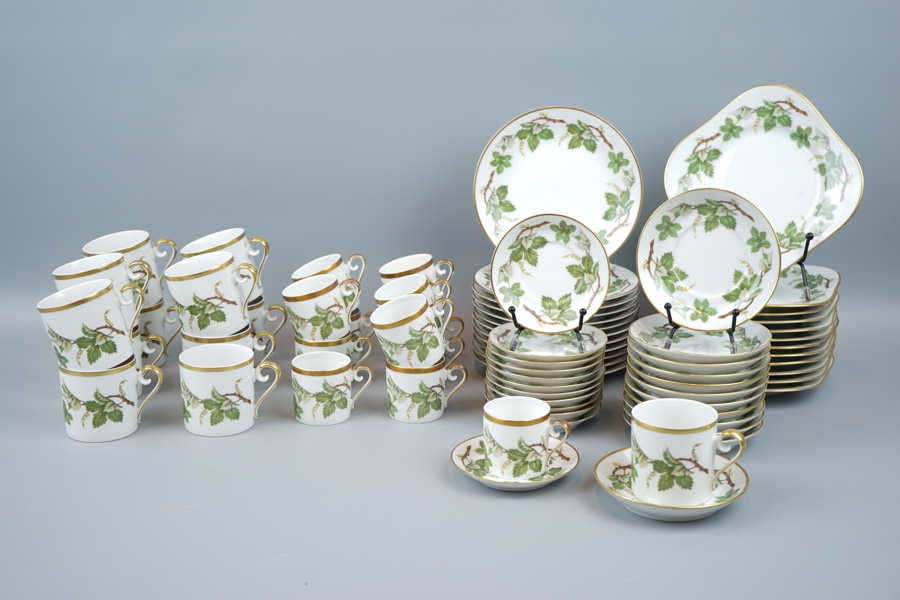 Mocca- och kaffeservis, 48 delar, porslin, "Vinranka", Hackefors.