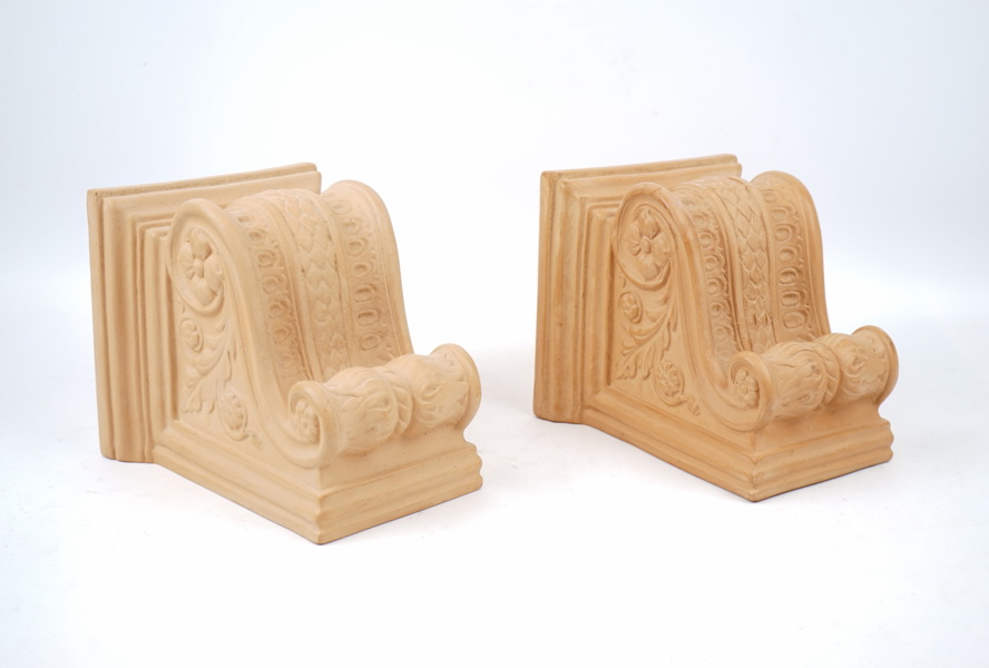 Trädgårdsdekorationer/konsoler, 2 st, terrakotta, Impruneta, Florence, Italien.