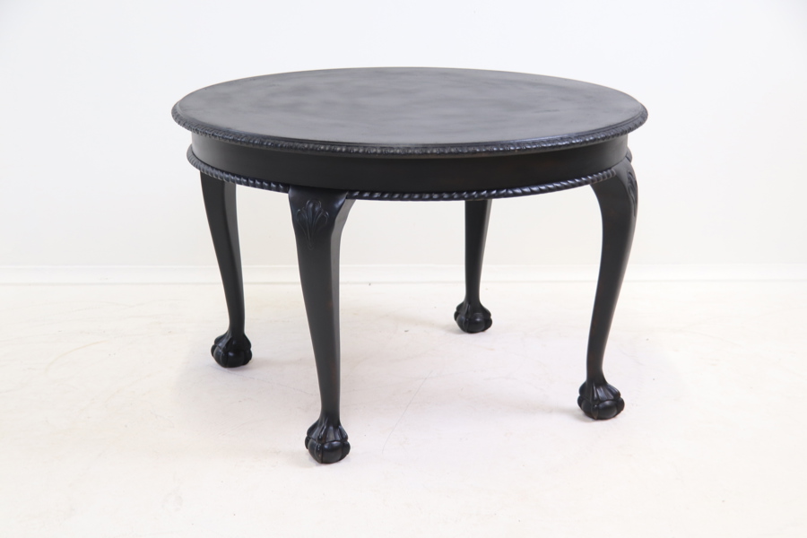 Salongsbord, bemålat trä, chippendalestil.