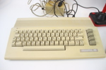 Commodore C64C, hemdator, med tillbehör.