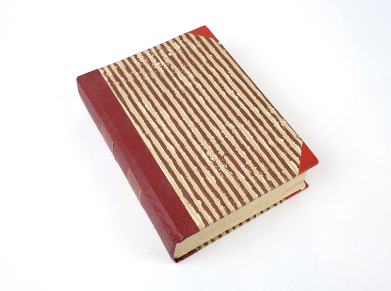 Bok, Svenska Gods och Gårdar, del IV, Malmöhus län Södra Delen, Uddevalla, Bohusläningens tryckeri och bokbinderi, 1944.