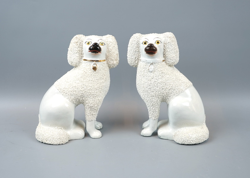 Figuriner, rishundar, ett par, porslin.