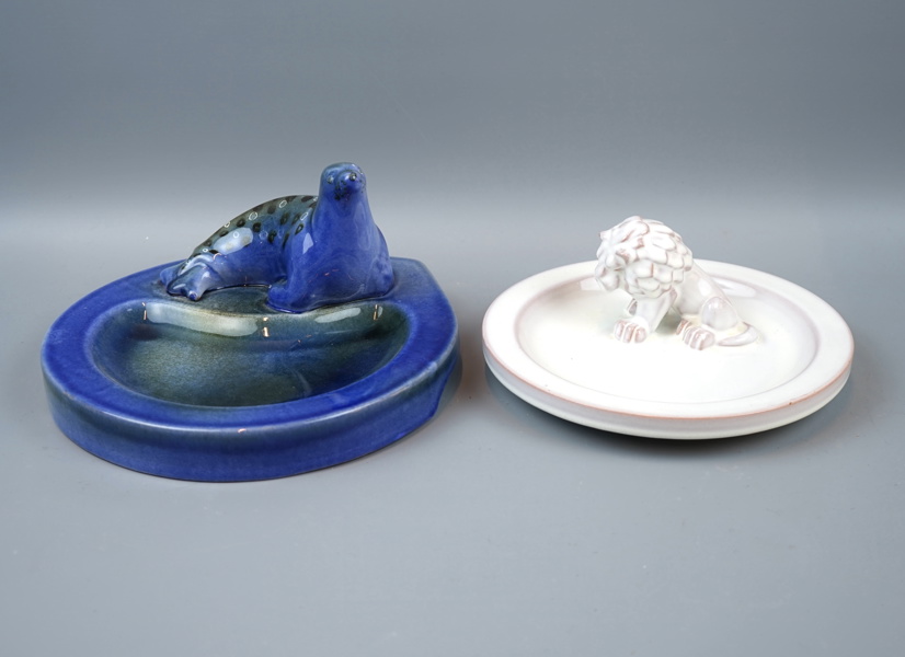 Askfat, 2 st, keramik, Ekeby, bl.a Mari Simmulson.