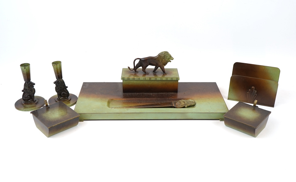 Skrivbordsuppsats, 7 delar, Ystad-Brons.