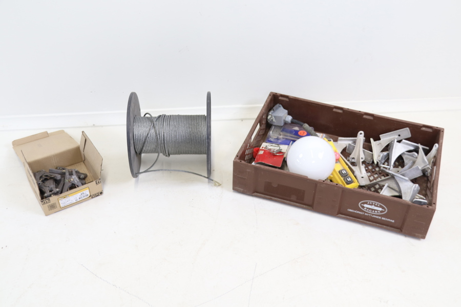 Vajer m.m, ett parti.