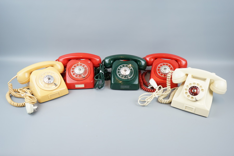 Telefoner, 5 st, plast.