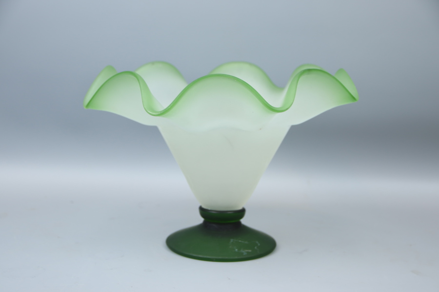 Skål, blästrat glas, 1930/40-tal.