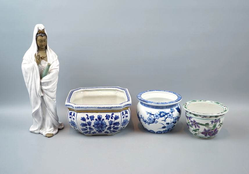 Figurin, ytterfoder och kruka, 4 delar,  keramik, Kina.